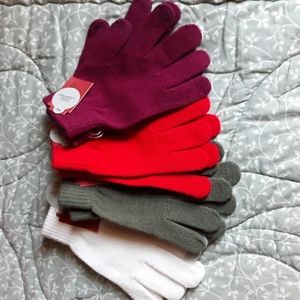 MOSSIMO SUPPLY CO. 4 PAIR GLOVES ONE SIZE FITS ALL. NEW WITH TAG